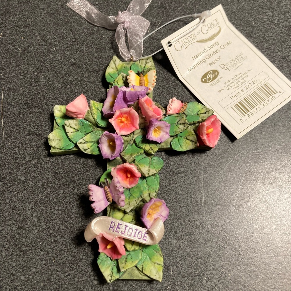 Garden of Grace Hannas cross ornament new last 1